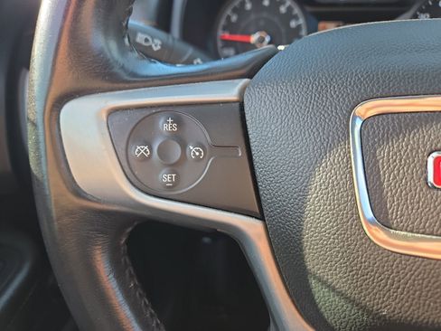 Used 2018 GMC Terrain SLE w/ Driver Convenience Package image 14