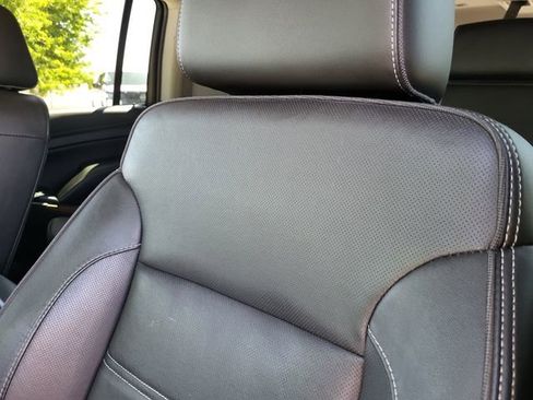 Used 2019 GMC Yukon XL Denali w/ Denali Ultimate Package AWD/4WD image 16