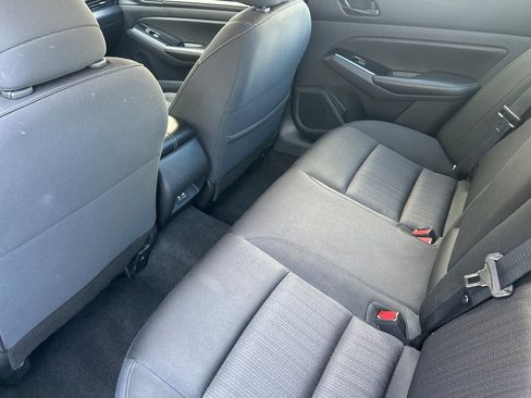 Used 2023 Nissan Altima 2.5 SV image 14