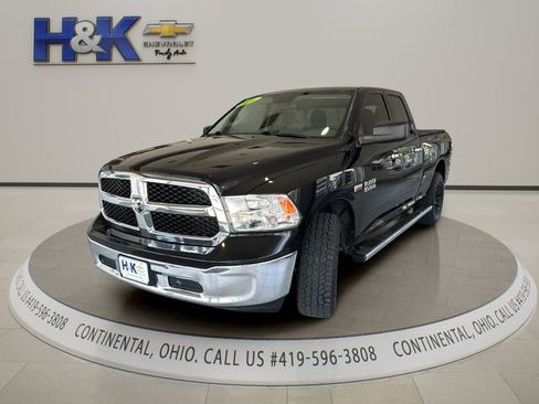 Used 2016 RAM 1500 Classic SLT AWD/4WD image 3