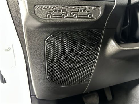 Used 2025 Jeep Gladiator Rubicon w/ Convenience Group image 25