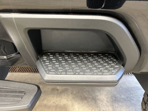 Used 2024 GMC Sierra 2500 Denali w/ Denali Reserve Package image 23