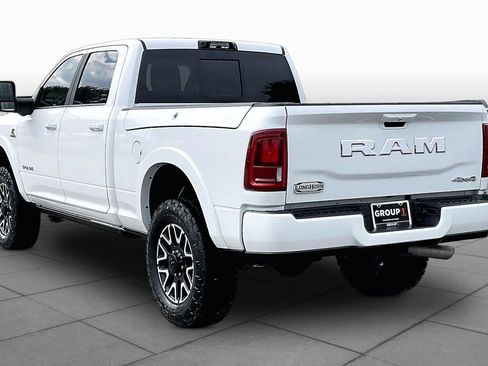 Used 2025 RAM 2500 Limited AWD/4WD image 12