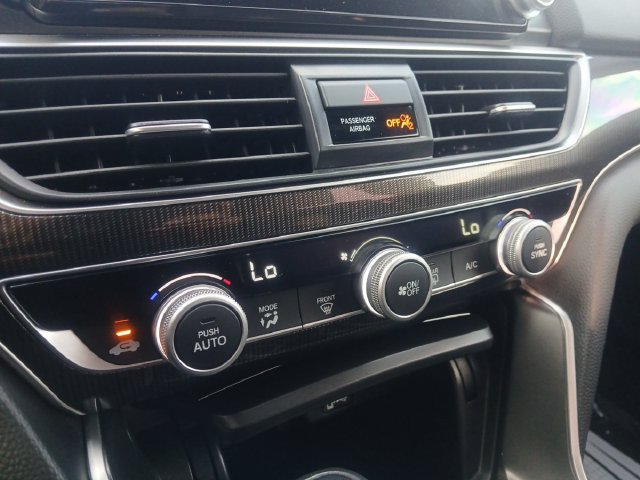 Used 2020 Honda Accord Sport image 9