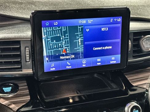 Used 2022 Ford Explorer Limited image 19