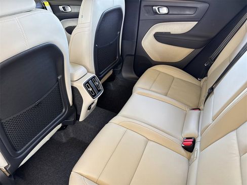 New 2026 Volvo XC40 B5 Plus w/ Protection Package Premier image 11