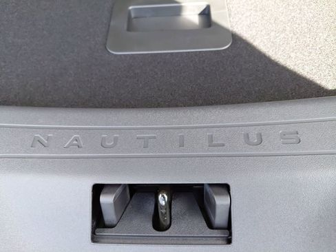 New 2026 Lincoln Nautilus Premier image 24