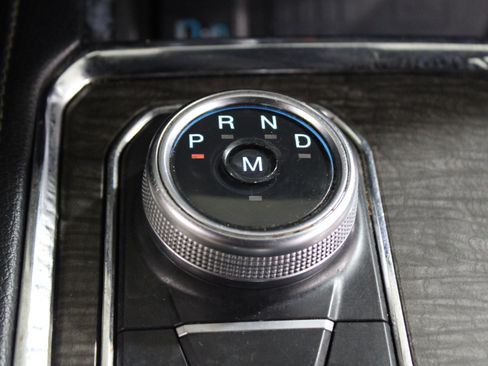 Used 2021 Ford Expedition Limited AWD/4WD image 17