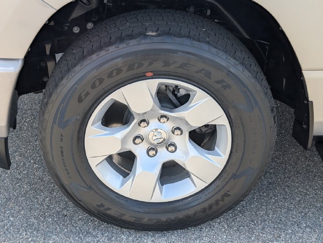 Used 2022 RAM 1500 Big Horn AWD/4WD image 15