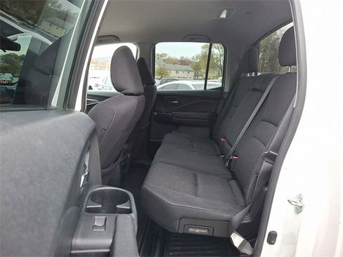 Used 2022 Honda Ridgeline Sport image 10