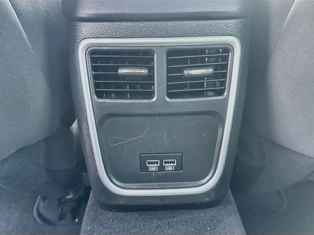 Used 2022 Dodge Charger SXT RWD image 23
