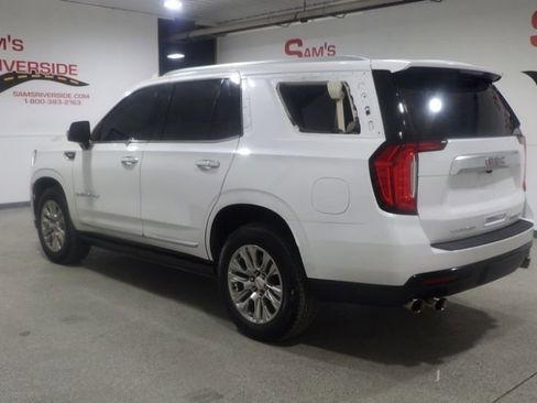 Used 2023 GMC Yukon Denali AWD/4WD image 2