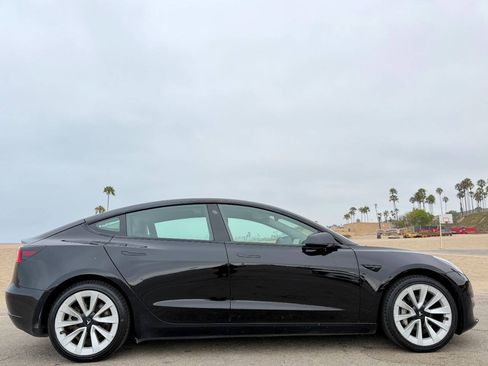 Used 2022 Tesla Model 3 RWD image 5