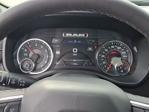 Used 2025 RAM 1500 Laramie w/ Sport Appearance Package AWD/4WD image 17
