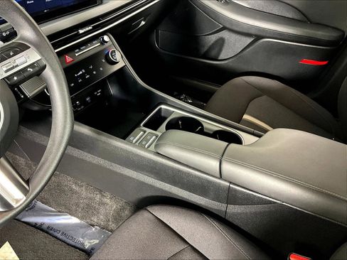 Used 2025 Hyundai Sonata SEL FWD image 18
