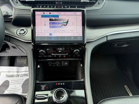 Used 2022 Jeep Grand Cherokee L Limited image 20