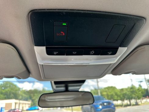 Used 2025 Nissan Altima 2.5 SV FWD image 33