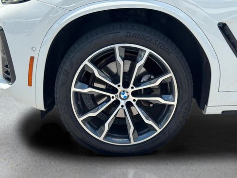 Used 2022 BMW X4 xDrive30i w/ M Sport Package 2 AWD/4WD image 9