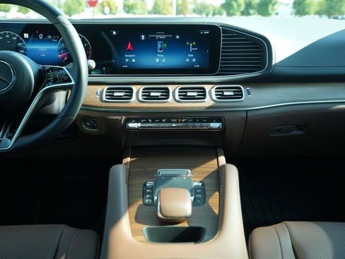 Certified 2025 Mercedes-Benz GLE 350 4MATIC image 23