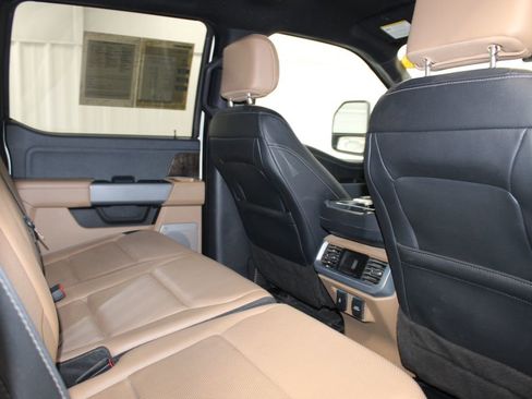 Used 2023 Ford F150 Lariat w/ Trailer Tow Package image 29