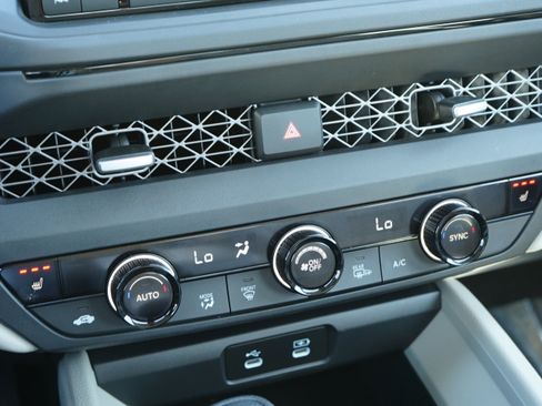 Used 2024 Honda Accord EX image 25