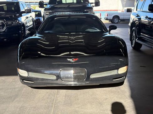 Used 2002 Chevrolet Corvette Z06 w/ Memory Pkg RWD image 2