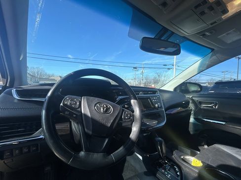 Used 2014 Toyota Avalon Limited image 15