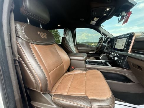Used 2024 Ford F350 King Ranch w/ FX4 Off-Road Package AWD/4WD image 30