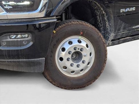 New 2026 RAM 3500 Longhorn image 10