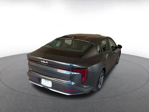 Used 2025 Kia K4 LXS image 14