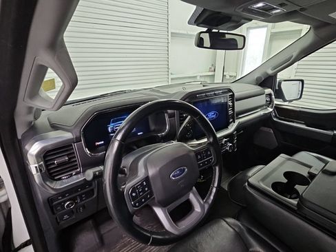 Used 2021 Ford F150 Lariat w/ Trailer Tow Package AWD/4WD image 12