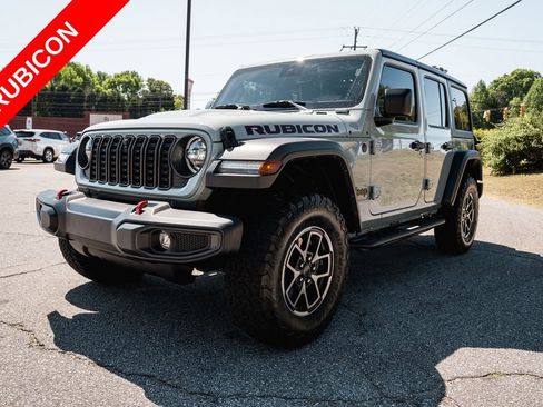 Used 2024 Jeep Wrangler Unlimited Rubicon w/ Technology Group AWD/4WD image 3