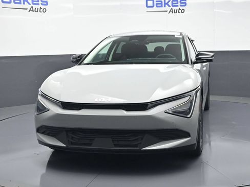 New 2026 Kia EV6 Light RWD image 3