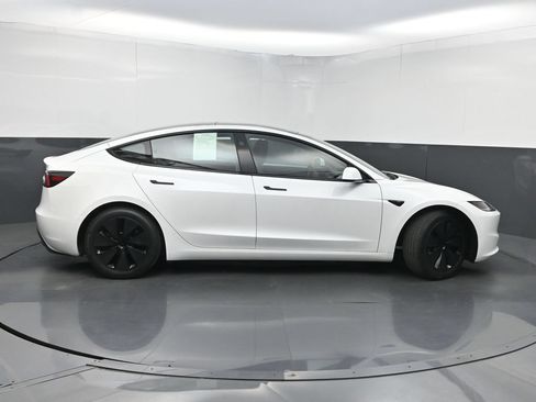 Used 2024 Tesla Model 3 Standard Range RWD image 42