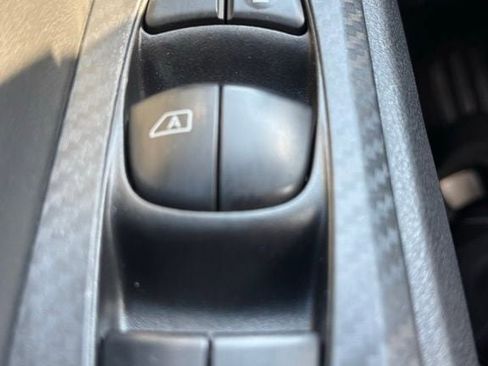 Used 2020 Nissan Altima 2.5 S AWD/4WD image 17