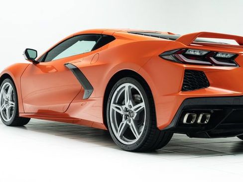 Used 2021 Chevrolet Corvette Stingray Preferred Cpe w/ Z51 Performance Package RWD image 19