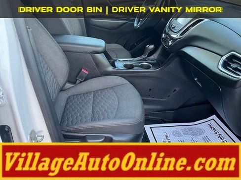 Used 2018 Chevrolet Equinox LT image 29