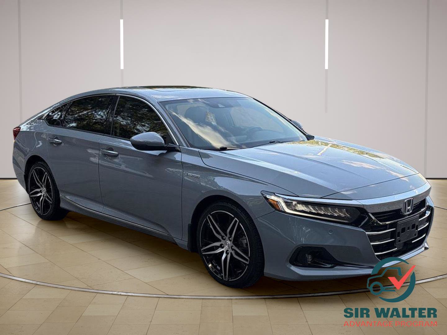 Used 2022 Honda Accord Touring image 1