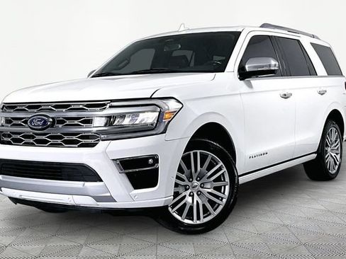Used 2022 Ford Expedition Platinum RWD image 3