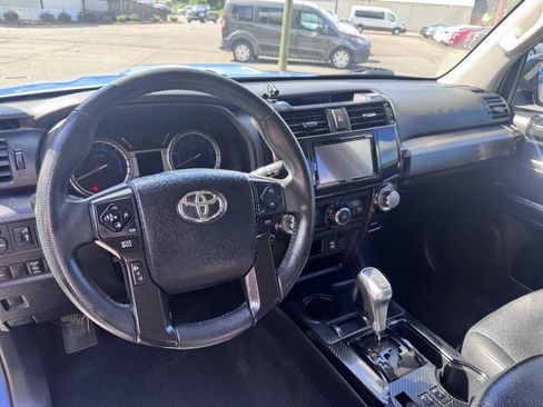 Used 2018 Toyota 4Runner TRD Pro AWD/4WD image 8