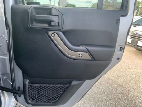 Used 2018 Jeep Wrangler Unlimited Sport AWD/4WD image 20