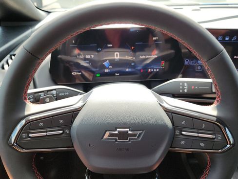 New 2026 Chevrolet Equinox EV RS image 17