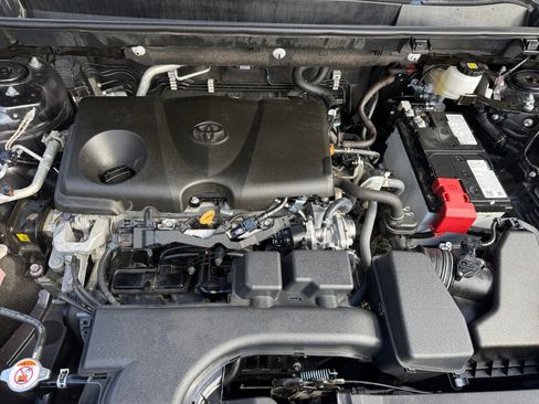 Used 2024 Toyota RAV4 XLE image 20