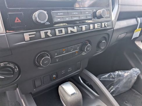 New 2026 Nissan Frontier SV w/ Tow Package AWD/4WD image 23