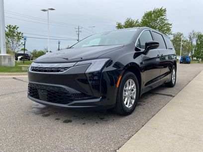 New 2027 Chrysler Pacifica Select