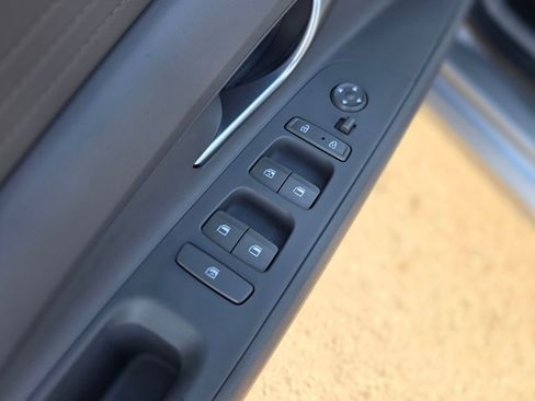 Certified 2022 Hyundai Elantra SEL image 26