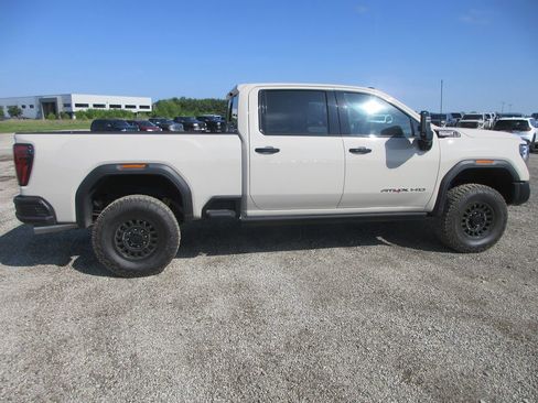 New 2026 GMC Sierra 2500 AT4X w/ AT4X AEV Edition AWD/4WD image 3