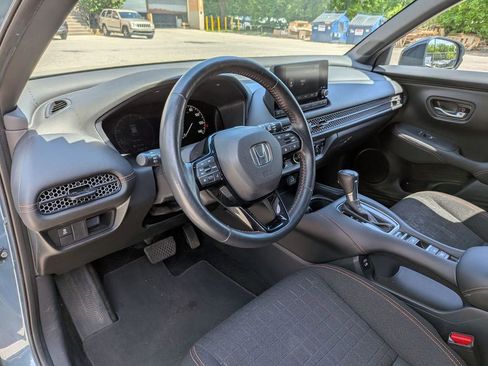 Used 2024 Honda HR-V Sport image 12