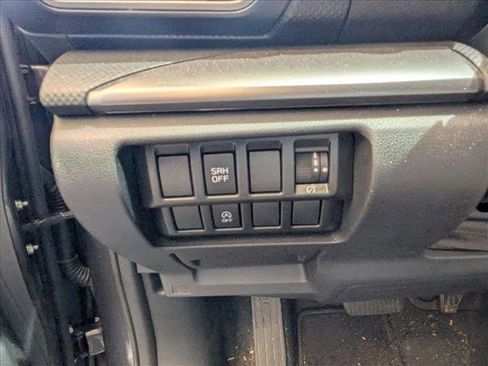 Used 2023 Subaru Forester Premium AWD/4WD image 19
