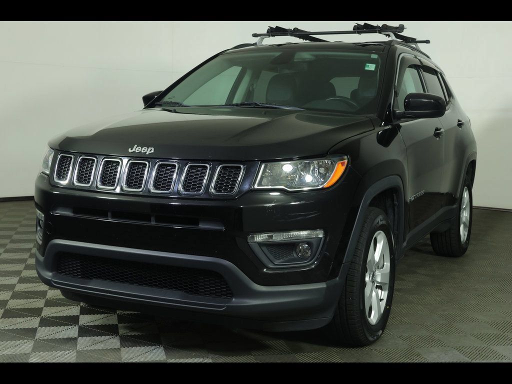 Used 2020 Jeep Compass Latitude AWD/4WD image 1